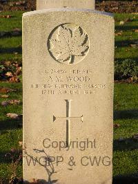 Bretteville Sur Laize Canadian War Cemetery - Wood, Athol Maurice