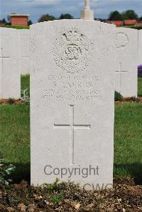 Longueval Road Cemetery - Ayres, S C