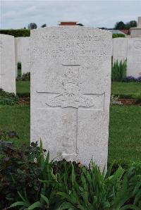 Longueval Road Cemetery - Bass, L