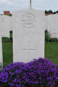 Longueval Road Cemetery - Cowley, C