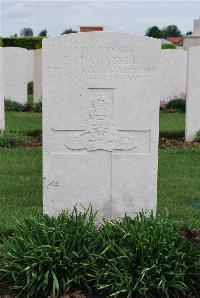 Longueval Road Cemetery - Crackle, E H