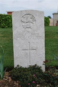Longueval Road Cemetery - Gower, William Lewis Charles