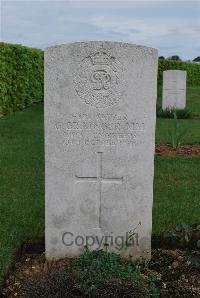 Longueval Road Cemetery - Grainger, G