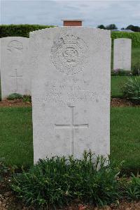 Longueval Road Cemetery - Hall, G W