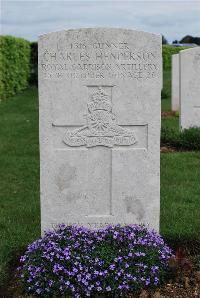 Longueval Road Cemetery - Henderson, Charles