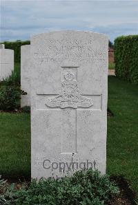 Longueval Road Cemetery - Hopper, S A