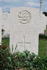 Longueval Road Cemetery - Lunnon, H F G