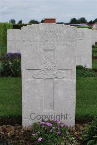 Longueval Road Cemetery - Parkin, Henry