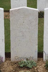 Longueval Road Cemetery - Pusch, Richard