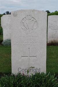 Longueval Road Cemetery - Rea, J