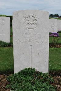 Longueval Road Cemetery - Stokes, E