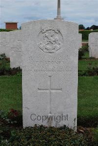 Longueval Road Cemetery - Stones, Thomas Frederick