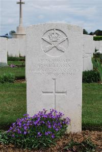 Longueval Road Cemetery - Williams, E
