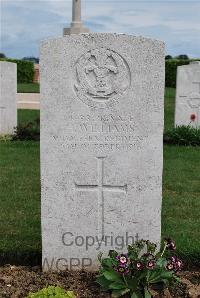 Longueval Road Cemetery - Williams, H