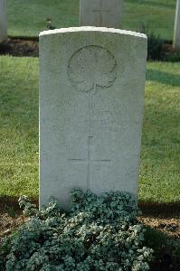 Louez Military Cemetery Duisans - Ashton, W L