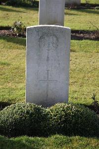 Louez Military Cemetery Duisans - Douglas, Charles Cameron