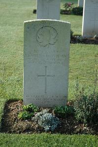 Louez Military Cemetery Duisans - Dunsford, Leonard