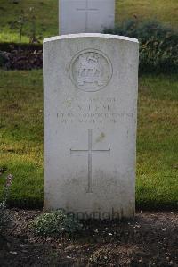 Louez Military Cemetery Duisans - Fisk, G V J