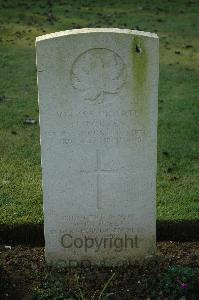 Louez Military Cemetery Duisans - Forbes, Herbert