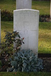 Louez Military Cemetery Duisans - Forster, Lionel Helden