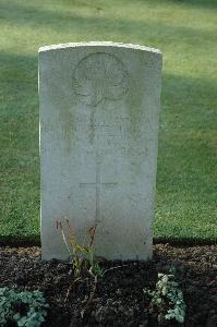 Louez Military Cemetery Duisans - Harker-Thomas, Basil Bowen