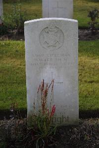 Louez Military Cemetery Duisans - Heal, Walter