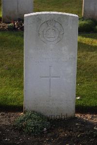 Louez Military Cemetery Duisans - Hollst, B