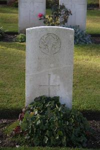 Louez Military Cemetery Duisans - Howie, G