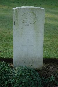 Louez Military Cemetery Duisans - Lockhart, Oscar Freeman