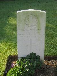 Louez Military Cemetery Duisans - Lumsden, Thomas Alexander
