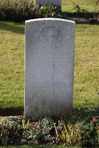Louez Military Cemetery Duisans - MacKenzie, Hector