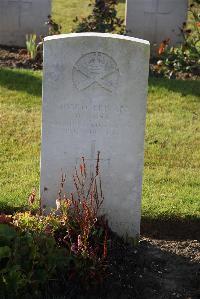 Louez Military Cemetery Duisans - Ross, William