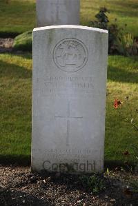 Louez Military Cemetery Duisans - Ruskin, Victor James Alfred