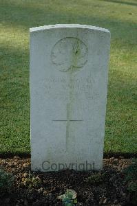 Louez Military Cemetery Duisans - Sinclair, McIvor