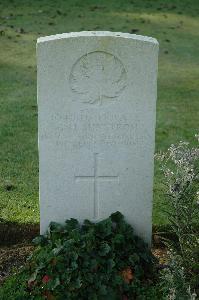 Louez Military Cemetery Duisans - Sunstrom, George Henry