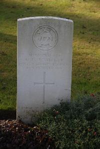 Louez Military Cemetery Duisans - Tricker, George Edward James