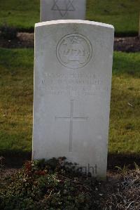Louez Military Cemetery Duisans - Wainwright, P J