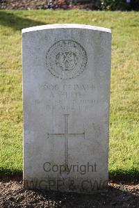 Louez Military Cemetery Duisans - White, Archibald