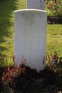 Louez Military Cemetery Duisans - Wylie, D