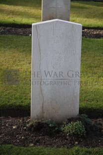 Louez Military Cemetery Duisans - Marchand, Paul