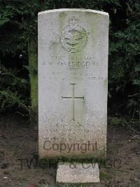 Marissel French National Cemetery - Beveridge, Robert Walter