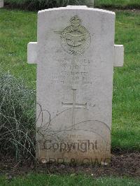 Marissel French National Cemetery - Holt, Stanley