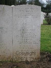 Marissel French National Cemetery - Young, William Archibald