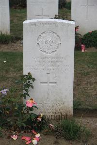 Noyon New British Cemetery - Brown, Percy Robert William
