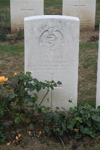 Noyon New British Cemetery - Horsham, Alfred George