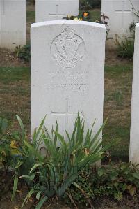 Noyon New British Cemetery - Jackson, J