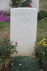 Noyon New British Cemetery - Ogilvy, William Wickham