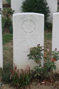 Noyon New British Cemetery - Pilkington, A