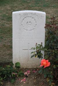 Noyon New British Cemetery - Reed, Horace