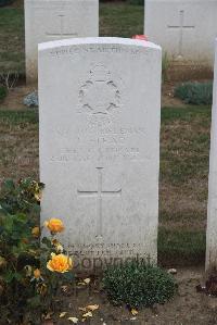Noyon New British Cemetery - Stead, J